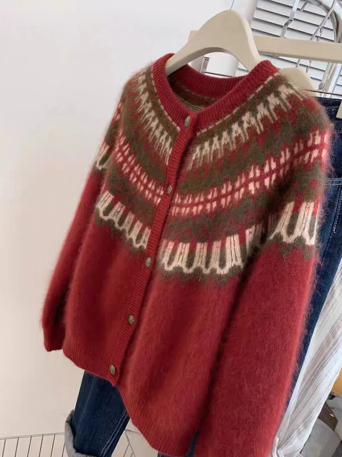 Hot selling new women\'s O-neck cardigan 100% pure wool sweater Autumn and winter fashion knitted long sleeved jacket Women\'s
