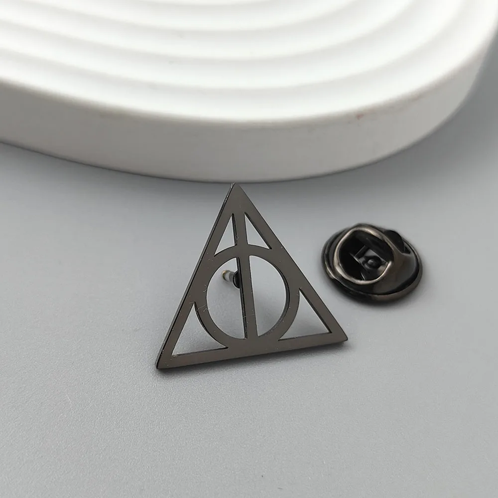 Metal Brooches, Golden Triangular Brooches, Meaningful Brooches, Creative Products, Small Gifts, Souvenirs view 4