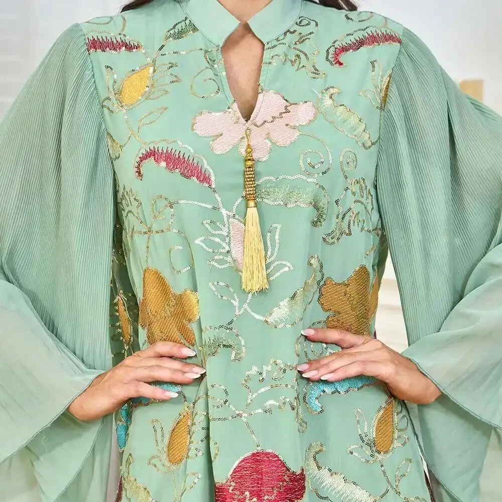 

Новое модное платье с вышивкой, пайетками и бахромой, мусульманское длинное платье с плиссировкой и длинными рукавами, элегантное исламское платье.