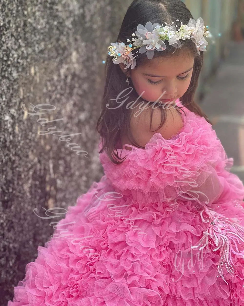 Vestido de menina flor fora do ombro com manga crianças em camadas tule princesa pageant vestido crianças frisado renda vestido de comunhão de casamento