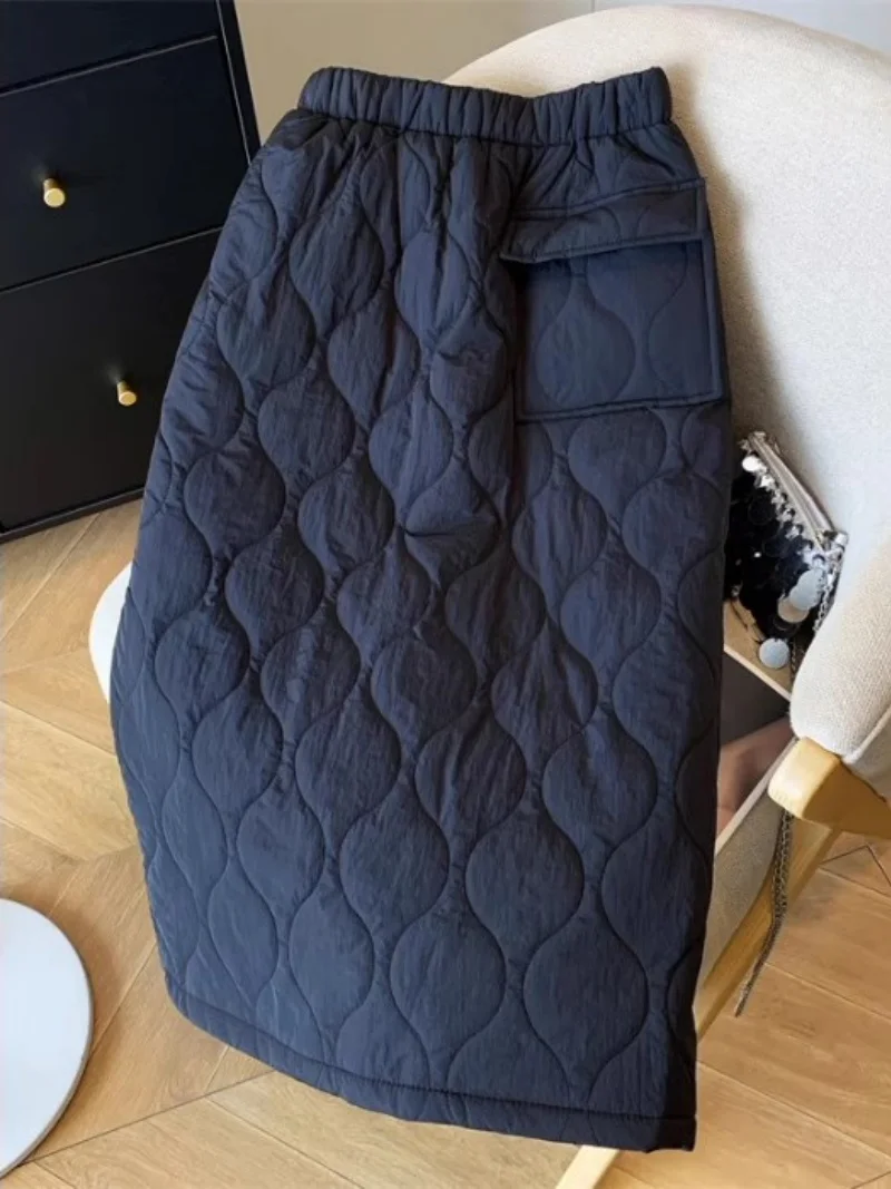 

Down Cotton Midi Skirt For Women Autumn Winter 2025 Thickened And Warm Split One Step Straight Quiled Skirt w733