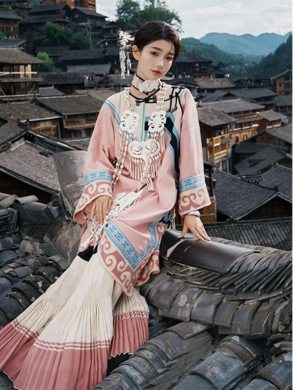 New Chinese Style Pink Top Dress Yunnan Minority Style Yi Ethnic Set