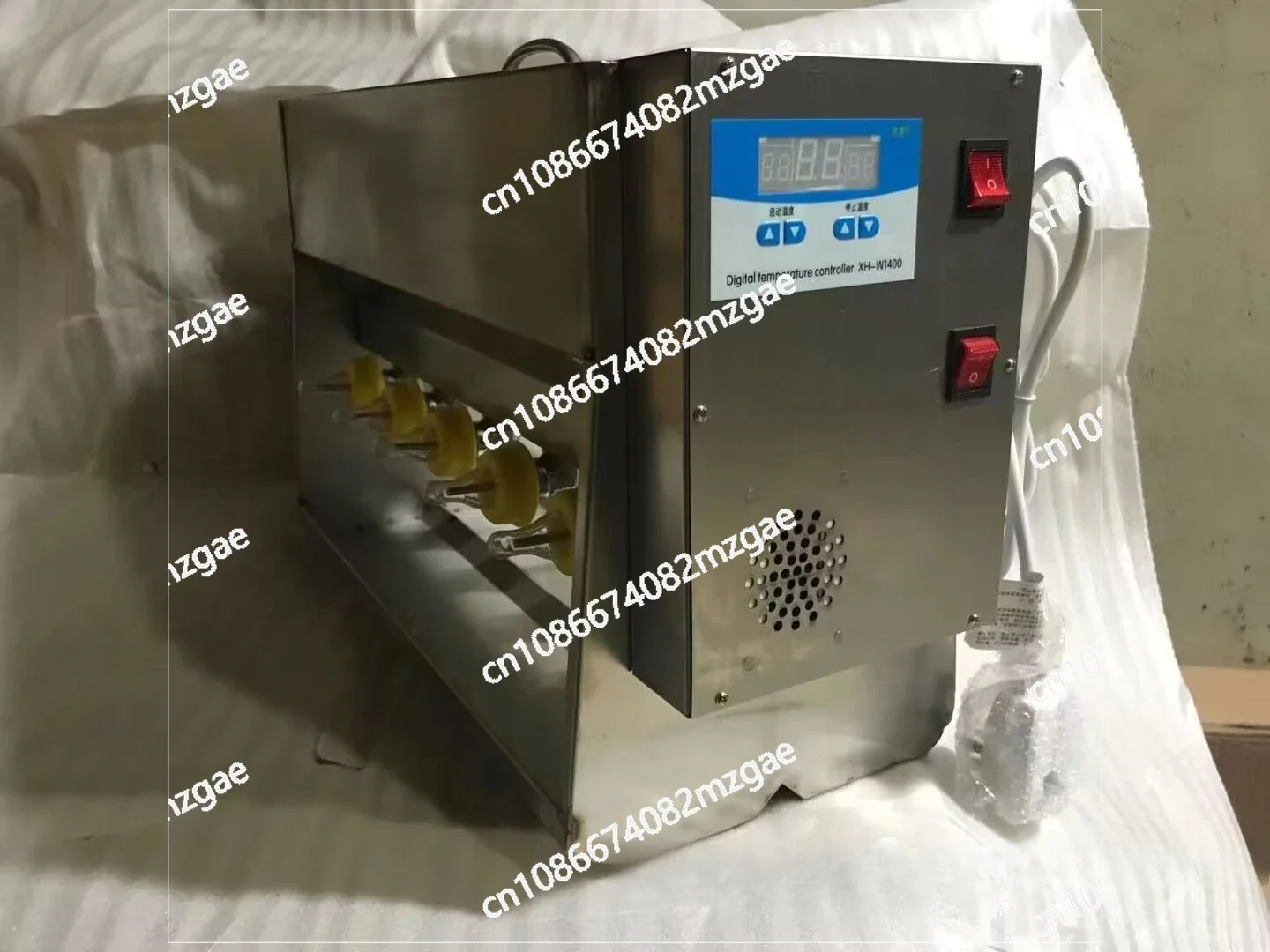 

Constant Temperature Piglet Feeding Machine Replenishment Feeder Special Equipment for Raising Pigs Automatic Mixing