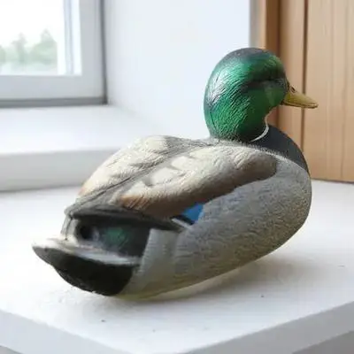 

Realistic Duck Garden Statue Floating Faux Hunting Bait Durable Plastic Ornament Decorative Pond Yard Decor Simulation Modeling
