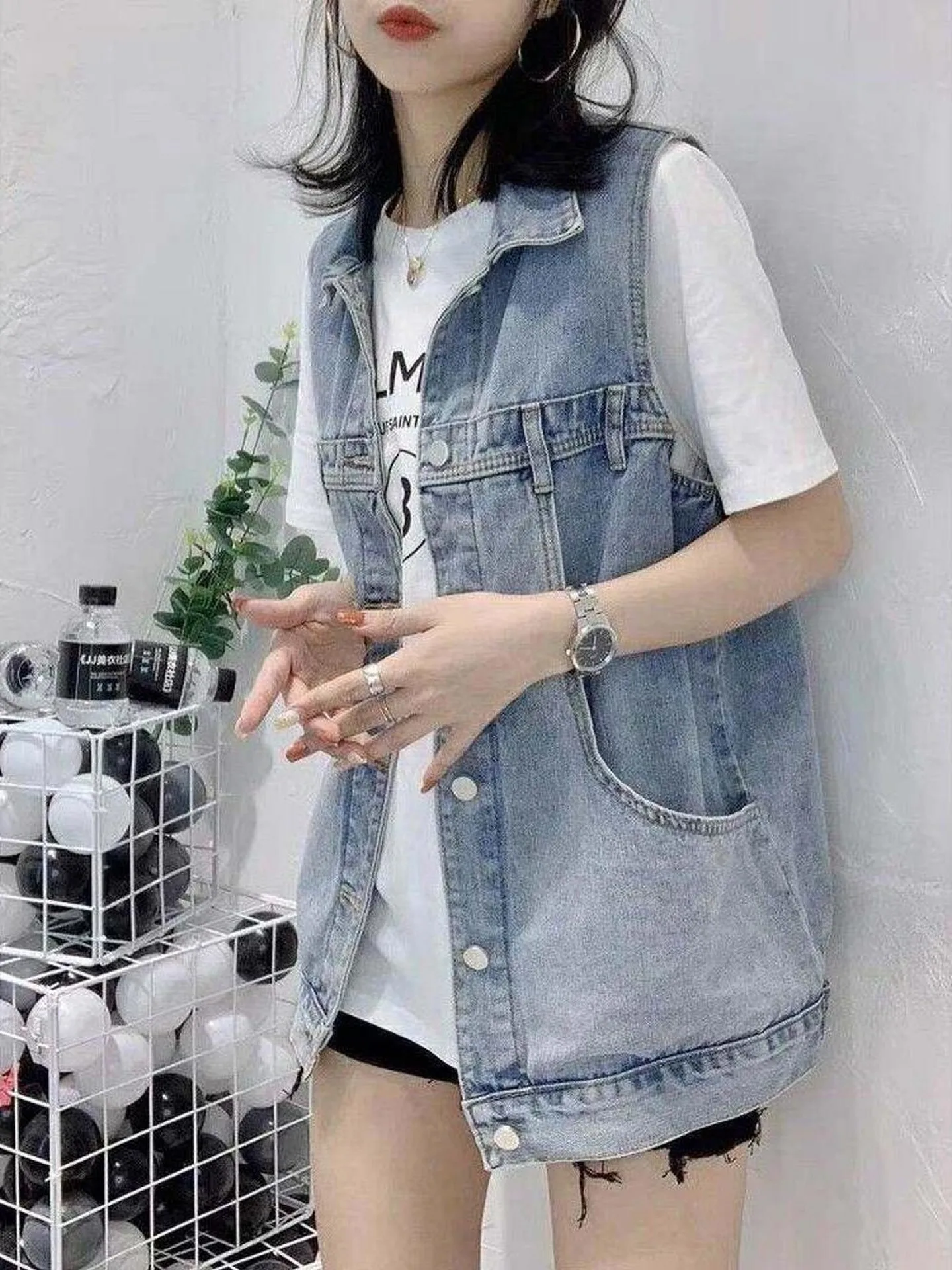 

Spring Autumn Large Size Denim Vest Women's Loose Svel Korean Sle Faion Outerwear with Big kets oulder Pad