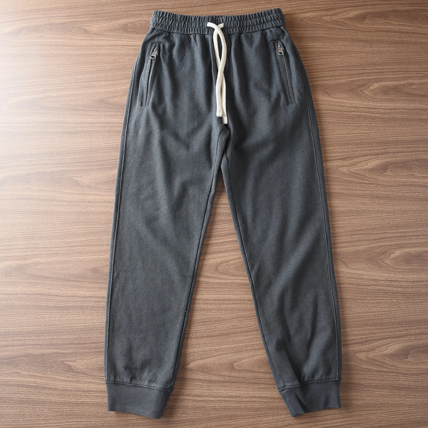 

2025 весенне-осенние новые американские повседневные спортивные вязаные спортивные штаны в стиле ретро, мужские потертые старые брюки для бега из 100% хлопка с завязками на щиколотке