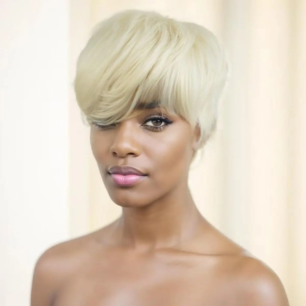 peruca-sintetica-curta-loira-pixie-para-homens-ou-mulheres-perucas-curtas-para-mulheres-ou-homens-negros-perucas-pixie-curtas-com-franja-em-camadas-lisas
