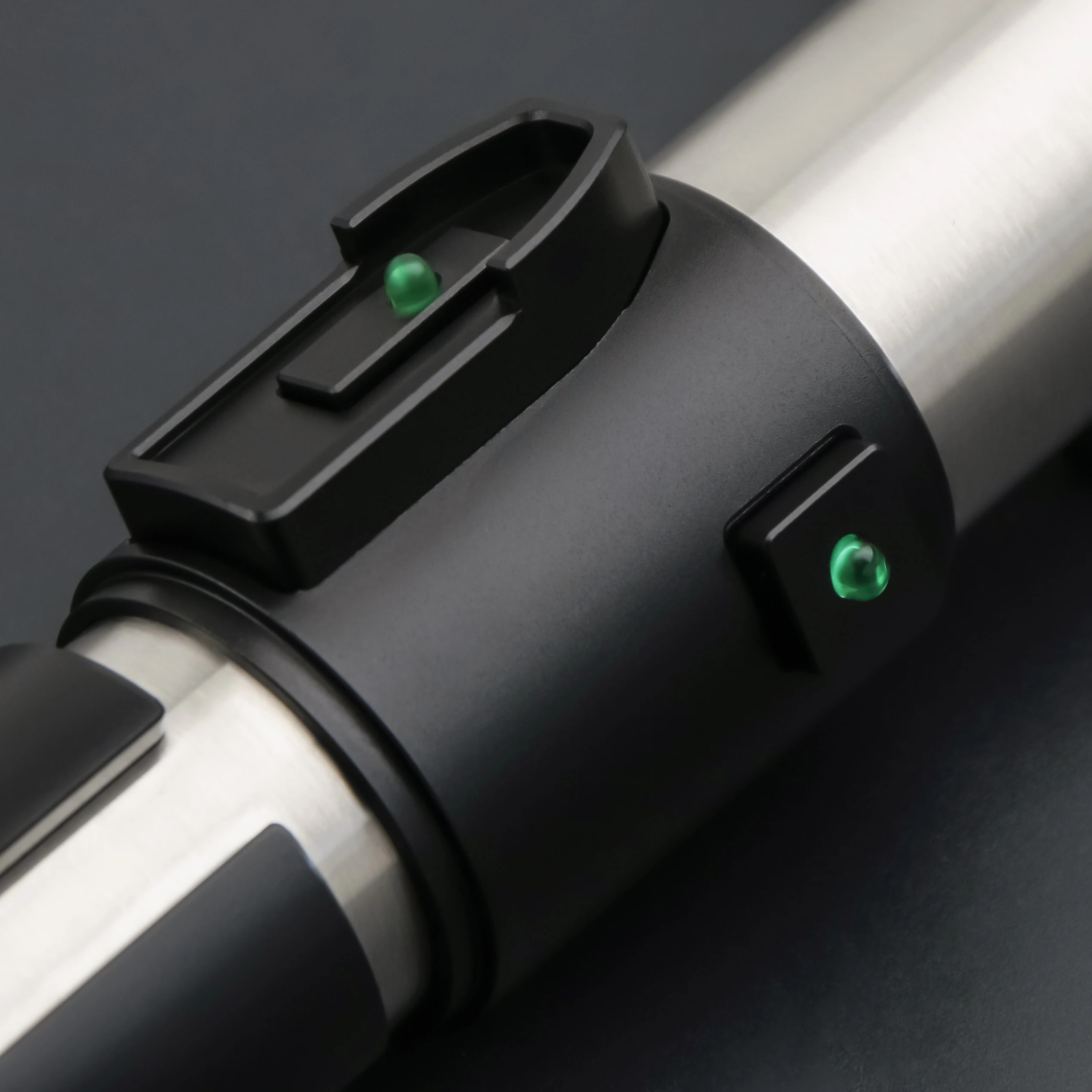 TXQSABER طبق الاصل يودا ليتسبر نيو بكسل بروفي الناسف شوتو المعادن هيلت Led قطاع شفرة ماستر جيدي الليزر السيف الاطفال اللعب