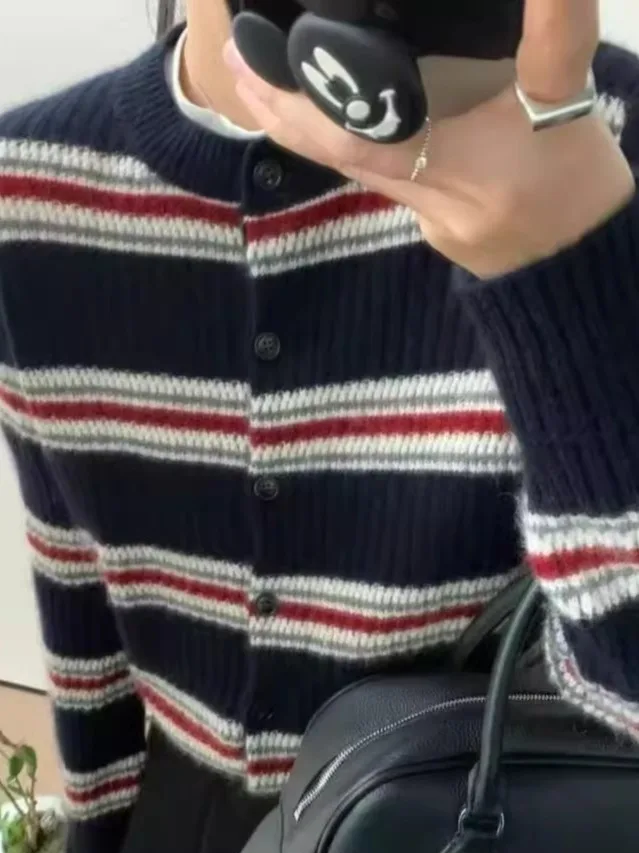 

Korean Sle round Ne Striped Knitted Open Cardigan Women's 2025 Autumn New Retro Versatile Single Button Sweater Jaet