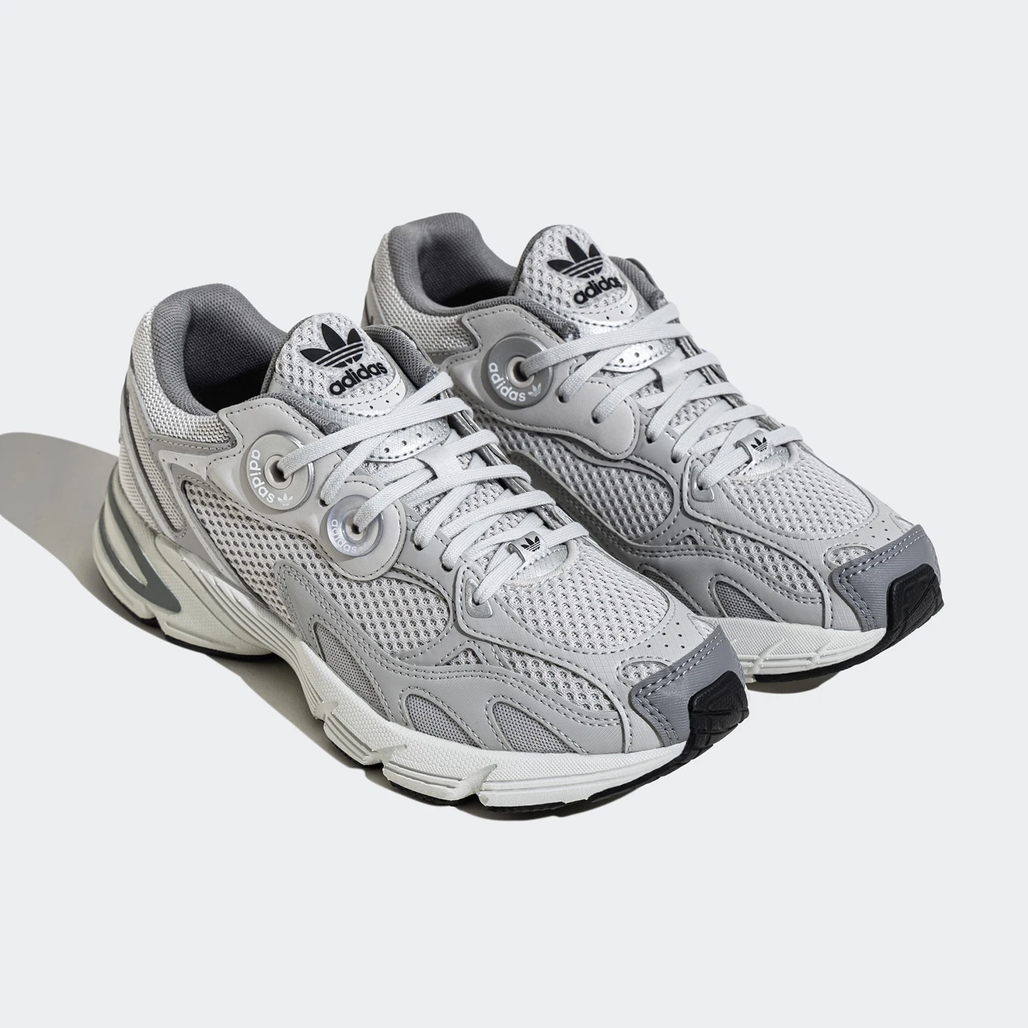 

Adidas genuine clover women's lightweight, breathable, and rebound dad shoes JP6353