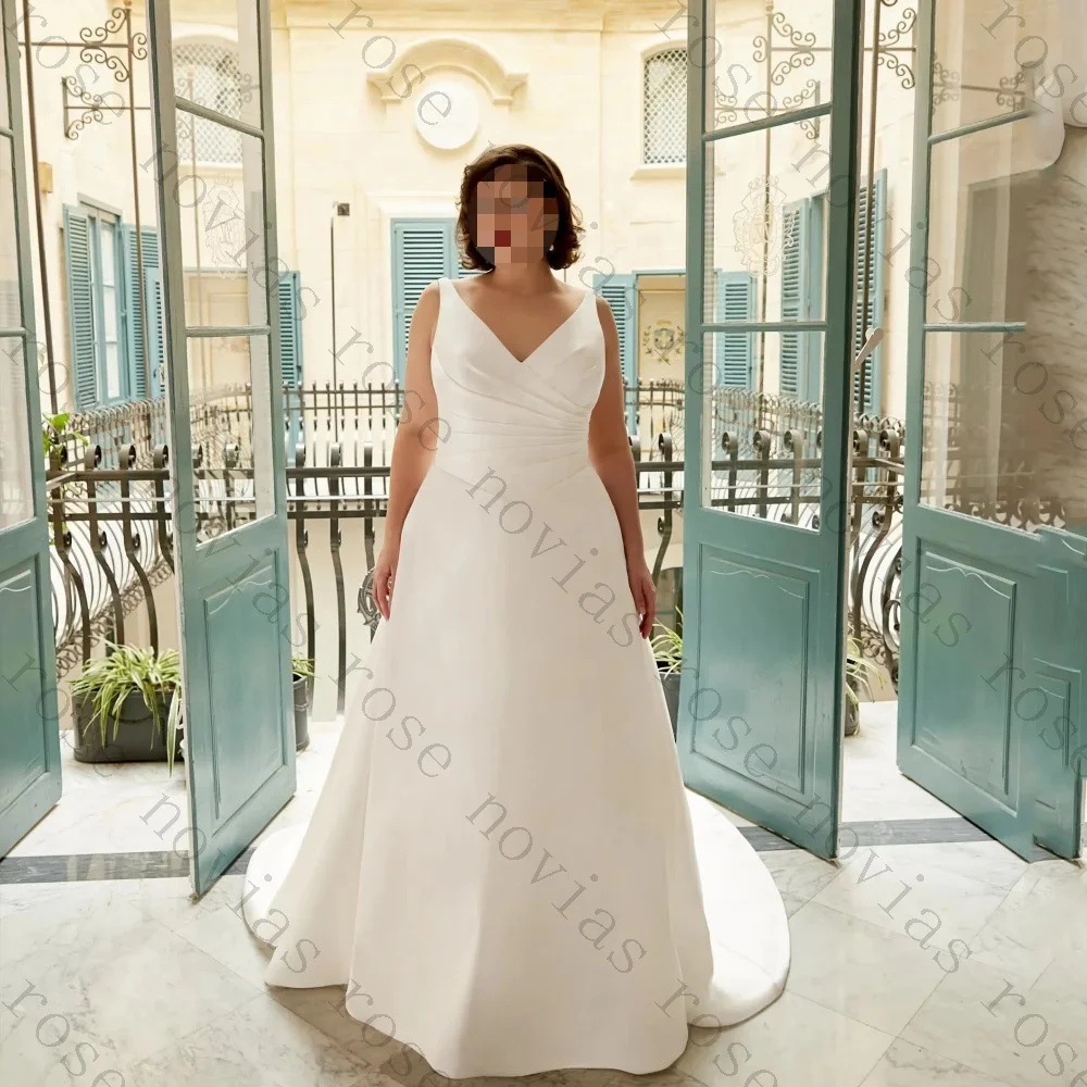 Customized V-neck Pleated Sleeveless Wedding Dresses 2026 Satin Tight Corset A-line Plus Size Bridal Gown Suitable for Beach