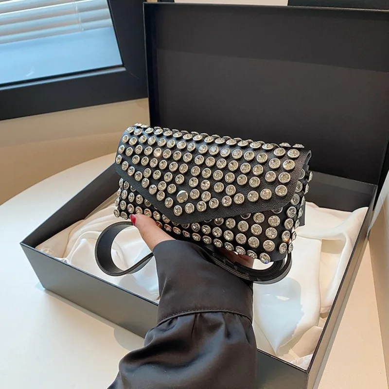 Bolsa de ombro embutida de diamante quadrada feminina, bolsa de axilas versátil tiracolo, personalidade única, nova tendência da moda