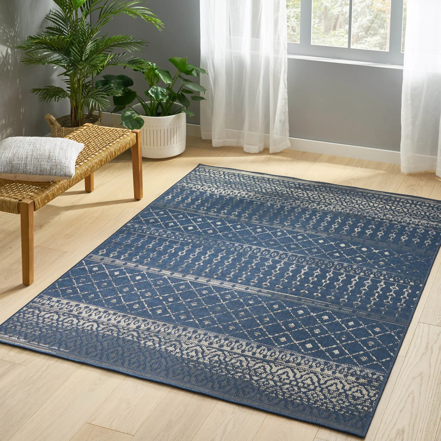 

5'3"x7' RUG