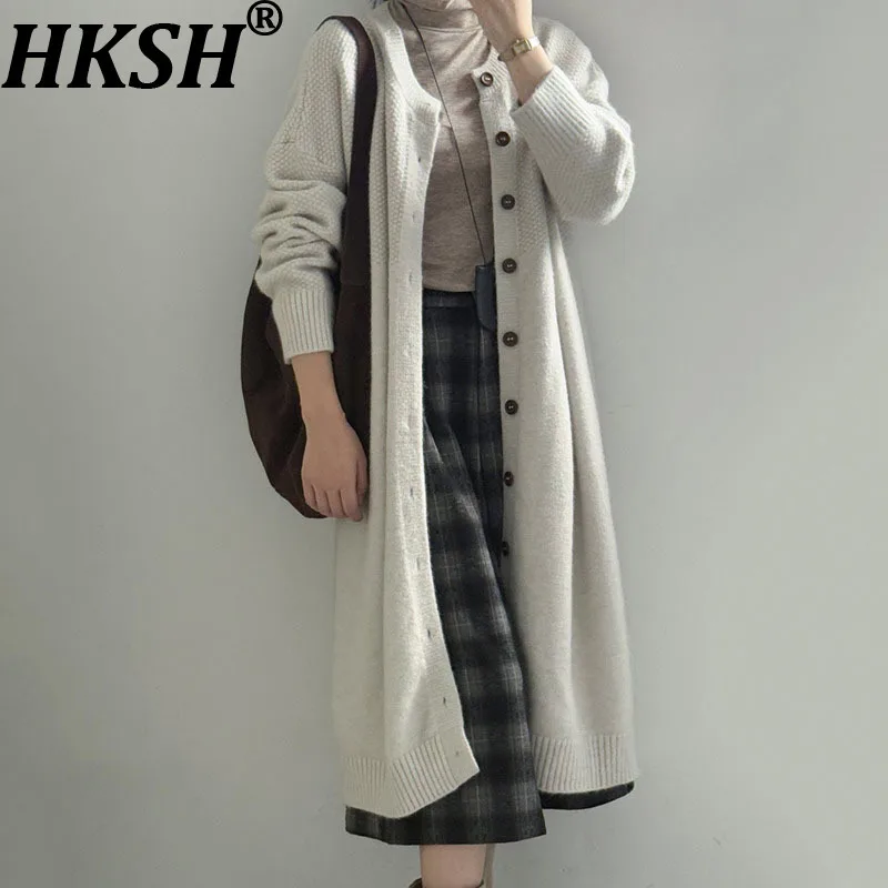 

HKSH 2025 Autumn New Women Long Sweater O-neck Single Breasted Versatile Knitted Cardigan Elegant Trendy Casual Ins Coat HK13258