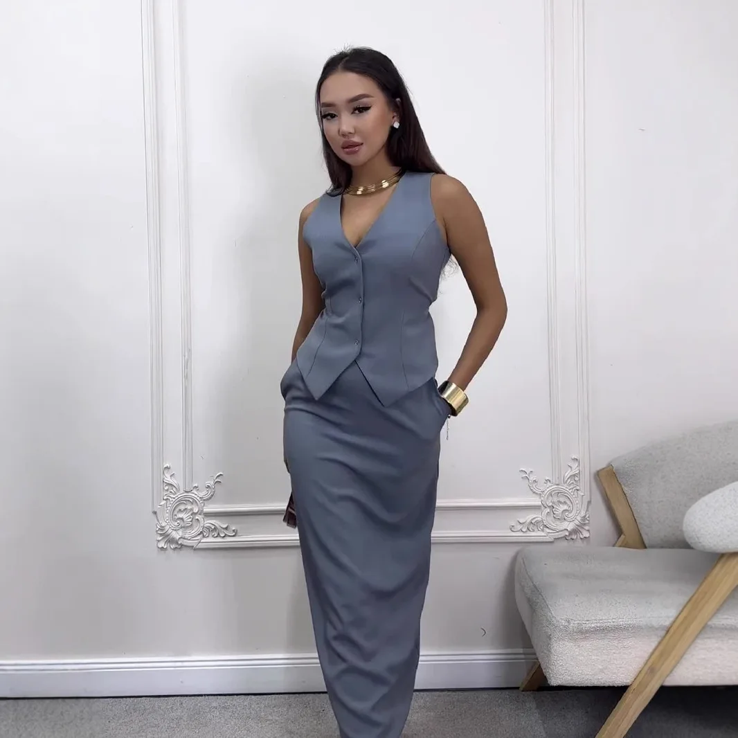 Summer outfit paired with a complete set of vest solid color simple loose lightweight sleeveless skirt two-piece set