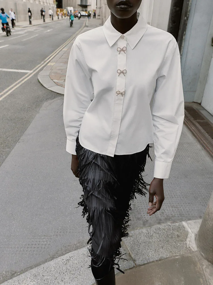 Winter 2025 New Women's irt Versatile Long Sve Silk Jewelry Button Decorated Simple Match All Seasons 8372308 250