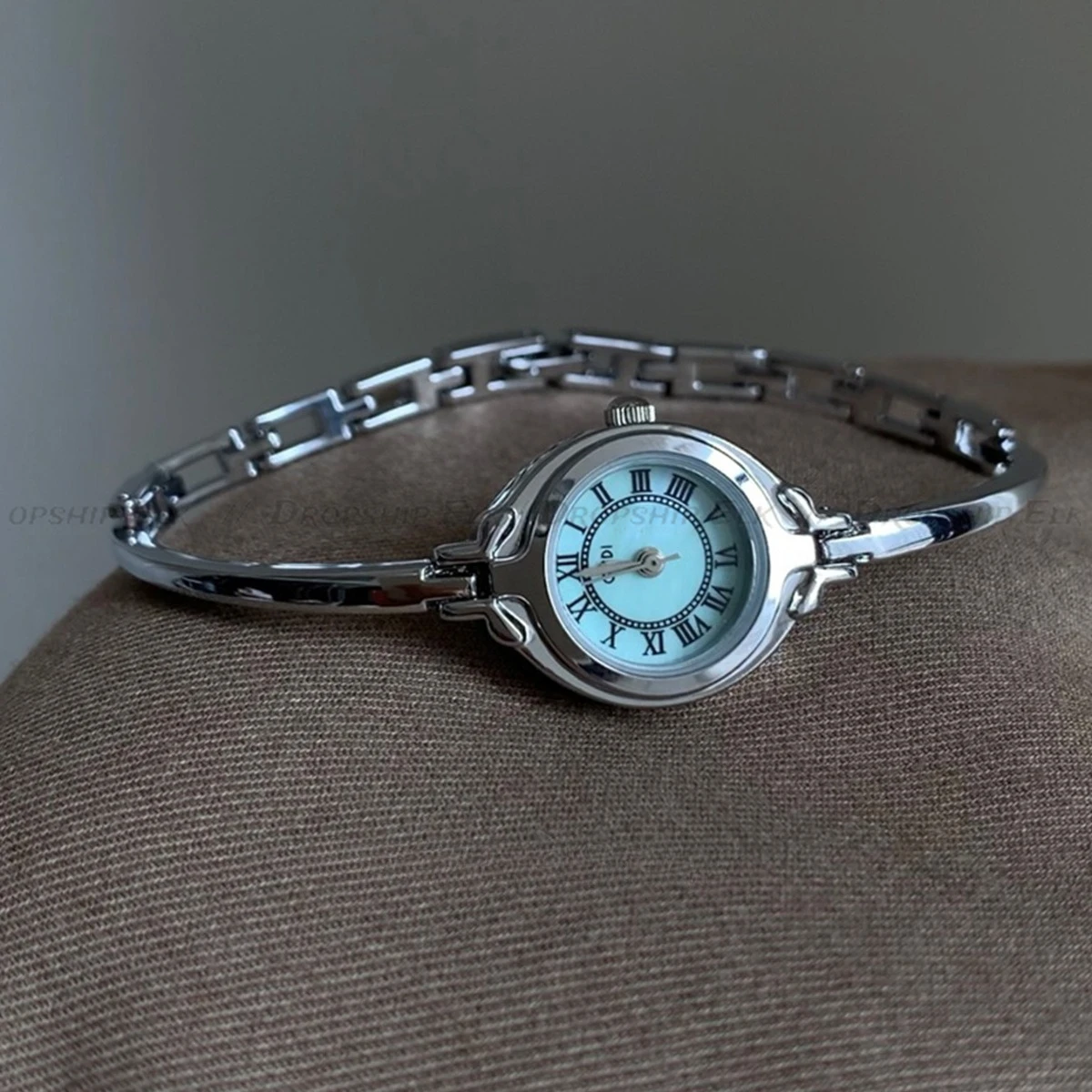 ساعة نسائية كلاسيكية قرص صغير فضي أزرق قرص صغير تصميم عصري سوار سلسلة ساعة هدية Reloj De Mujer