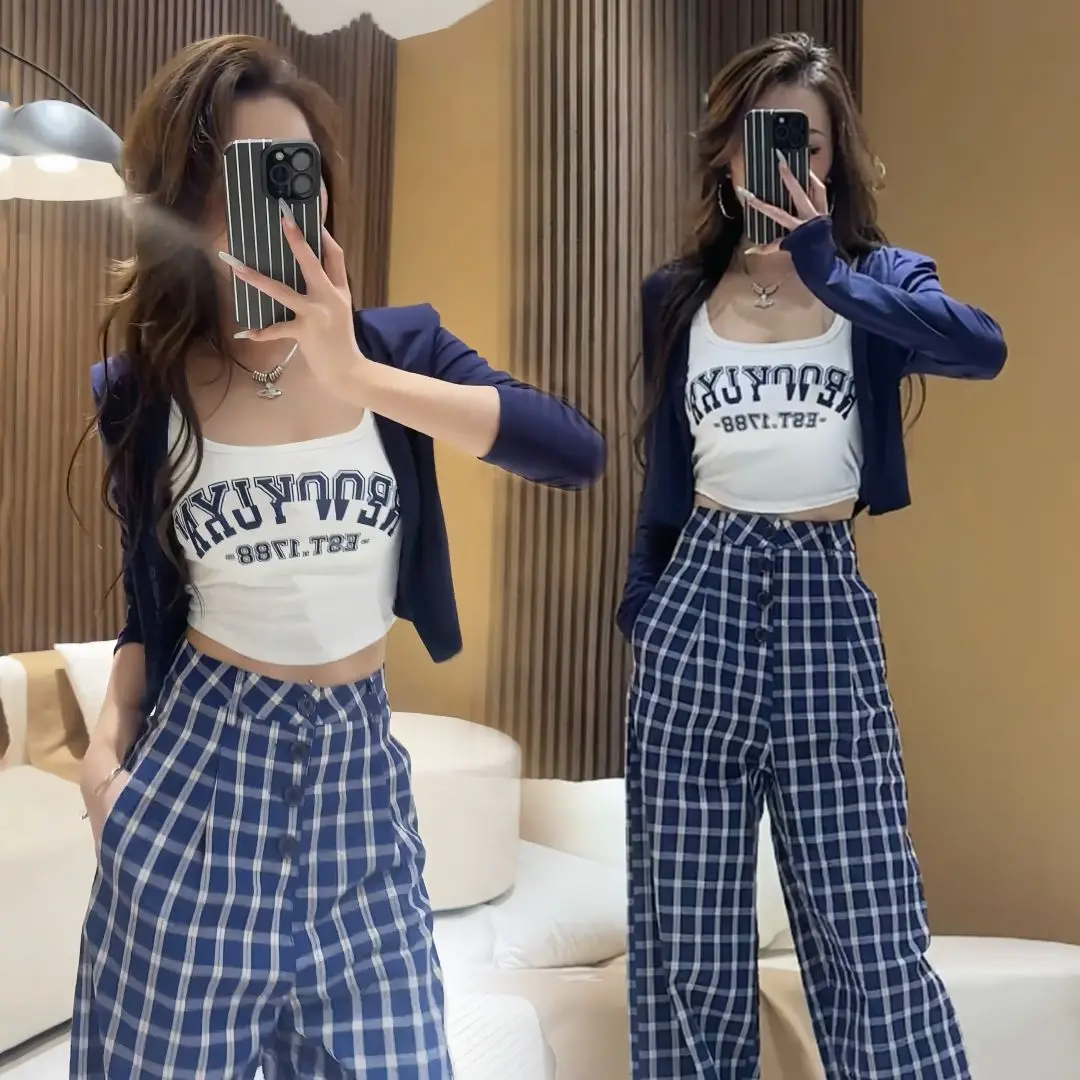 

Fashionable High Waist Short Style Women's Plaid Wide Leg Pants Cardigan Two-Piece Set Spring 2026 New Arrival Slim Fit Ensemble