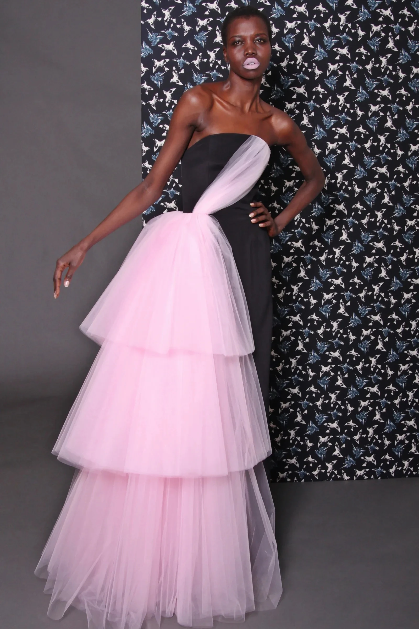 Fashion Black&Pink Contrast Color Sheath Formal Party Dresses With Tiered Tulle Overlay Strapless Long Prom Gowns