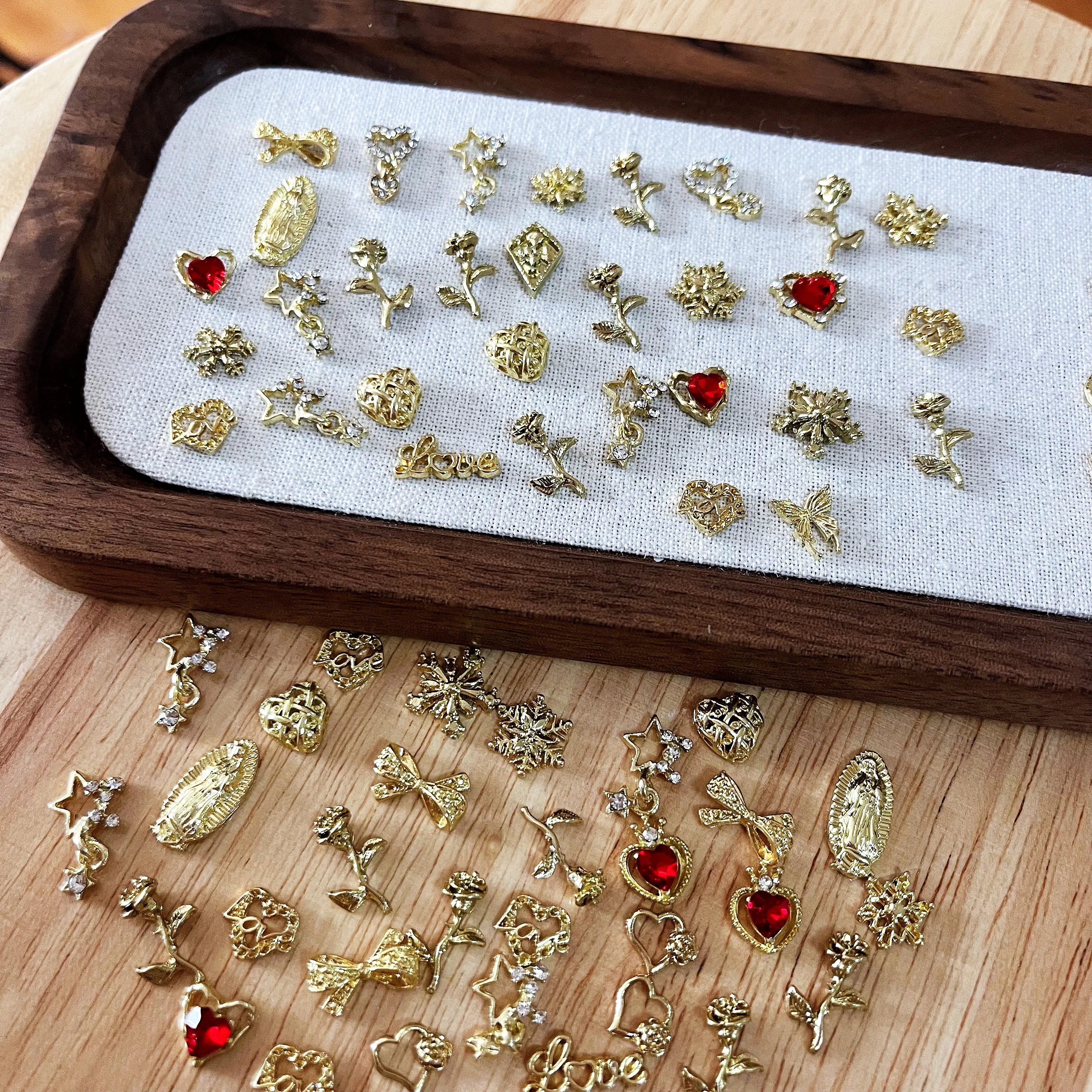 40Pcs/Pack Mix Random Gold Tone Rose Nail Charms Set Star Bow Cross Heart Alloy Nail Jewelry 3D Y2K Diamond Nail Art Decorations