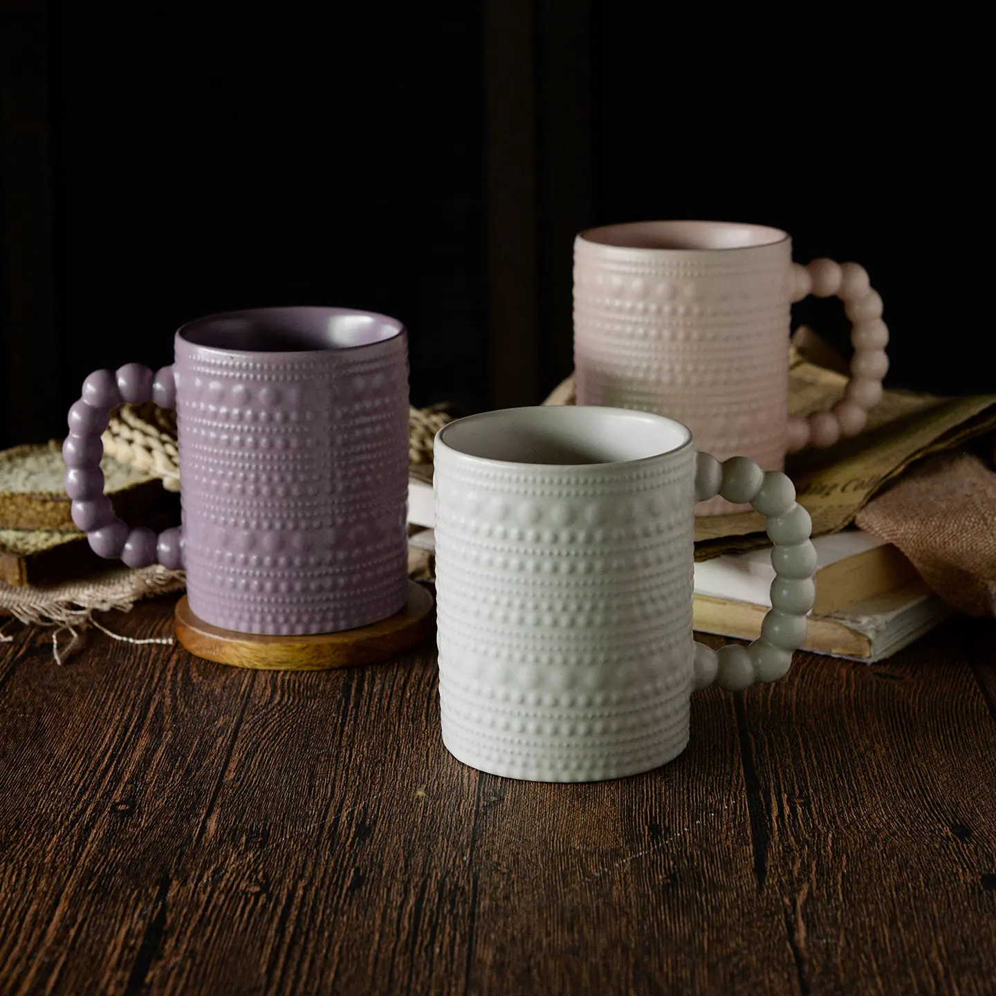 

French Relief Ceramic Milk Cups 2026 New Household Round Handgrip Mugs Textured Underglaze Color Drinking Cup For Daily Use