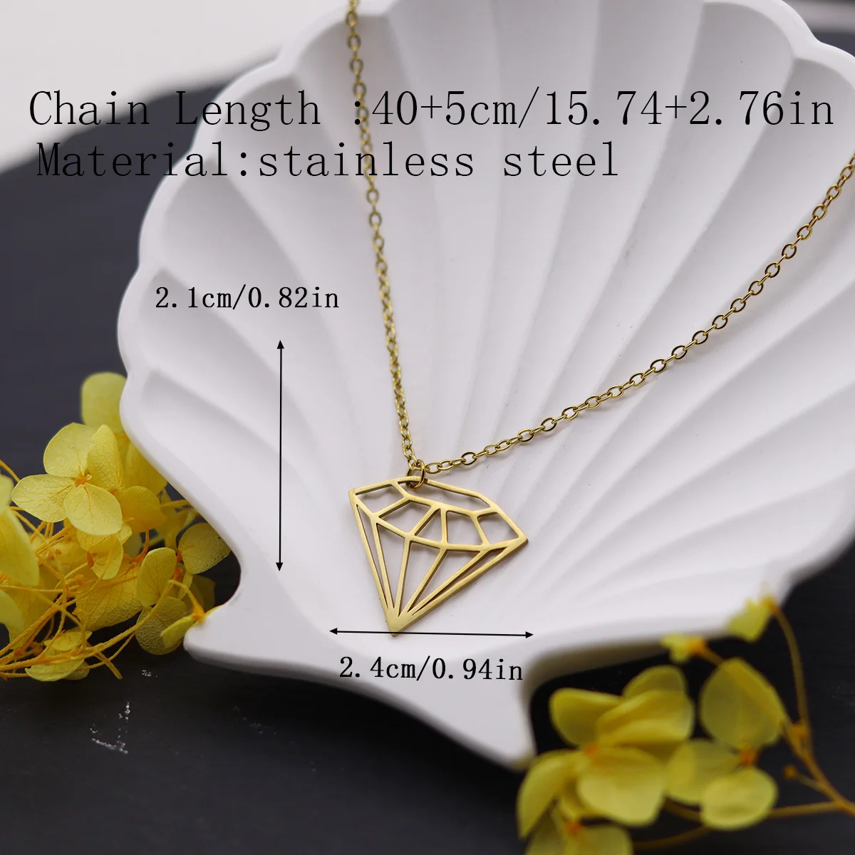 Kinitial Stainless Steel Jewelry Classic Fashion Hollow Crystal-Shaped Pendant Necklace Women Short Chain Necklace