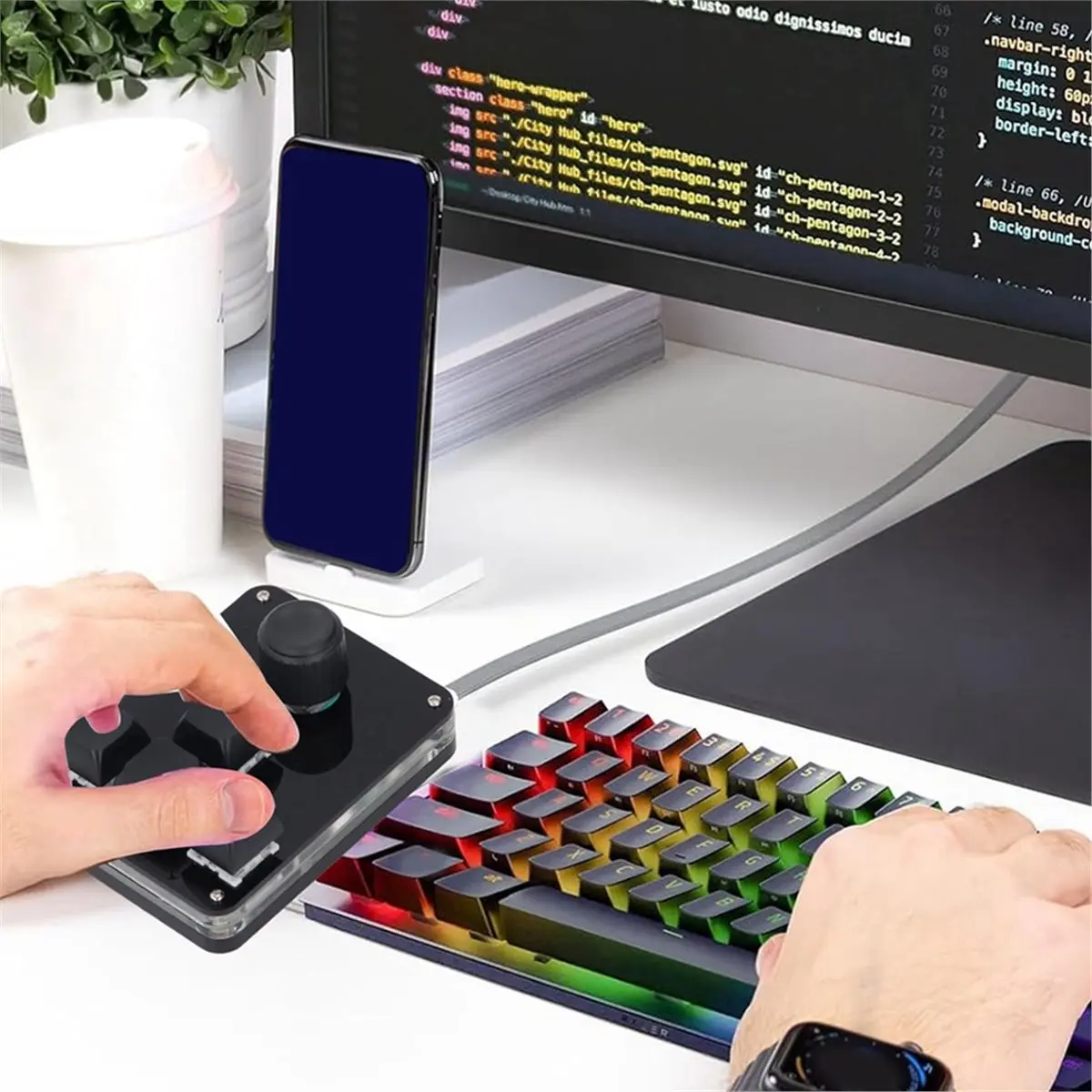 4 Key 1 Knob Keyboard Customizable Programmable Macro USB Mini Keyboard Acrylic TYPE C Connection with RGB Light