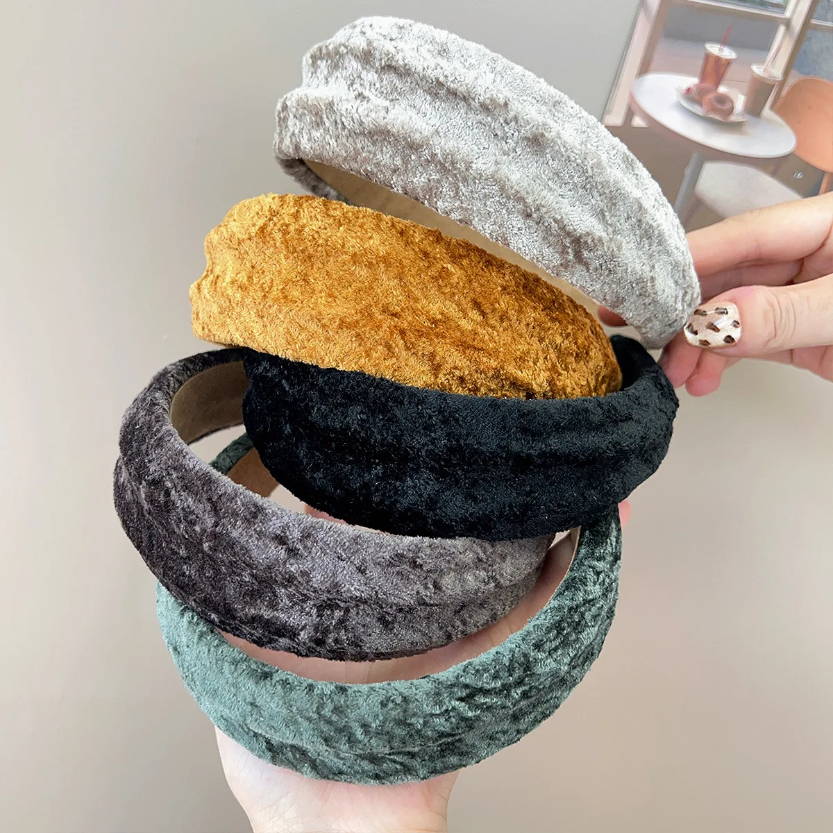 

2025 Autumn Winter New Wide Edge Concave-Convex Plush Hairband Female High Skull Top retro Style fashion Hair Accessories