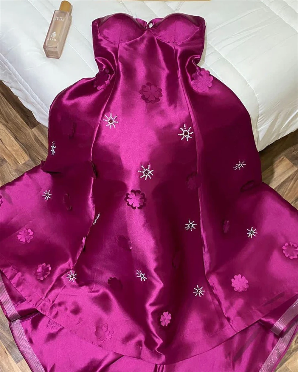 Yipeisha High Quality Exquisite Strapless Ball gown Quinceanera  Formal Ocassion Gown Flowers  Draped Sequin  Satin es