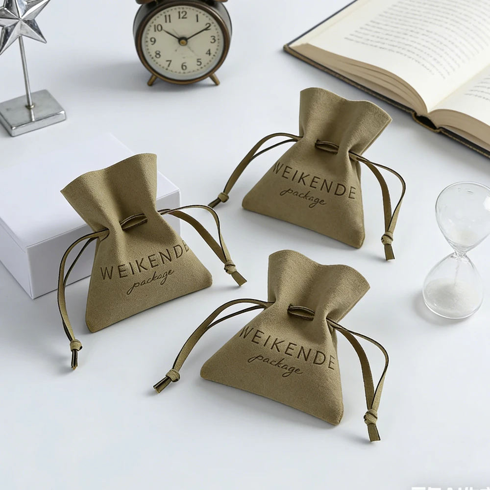 

8x10cm Personalized High Quality Green Suede Embossed Logo Jewelry Gift Bag Microfiber Drawstring Jewellry Earrings Pouch Sachet