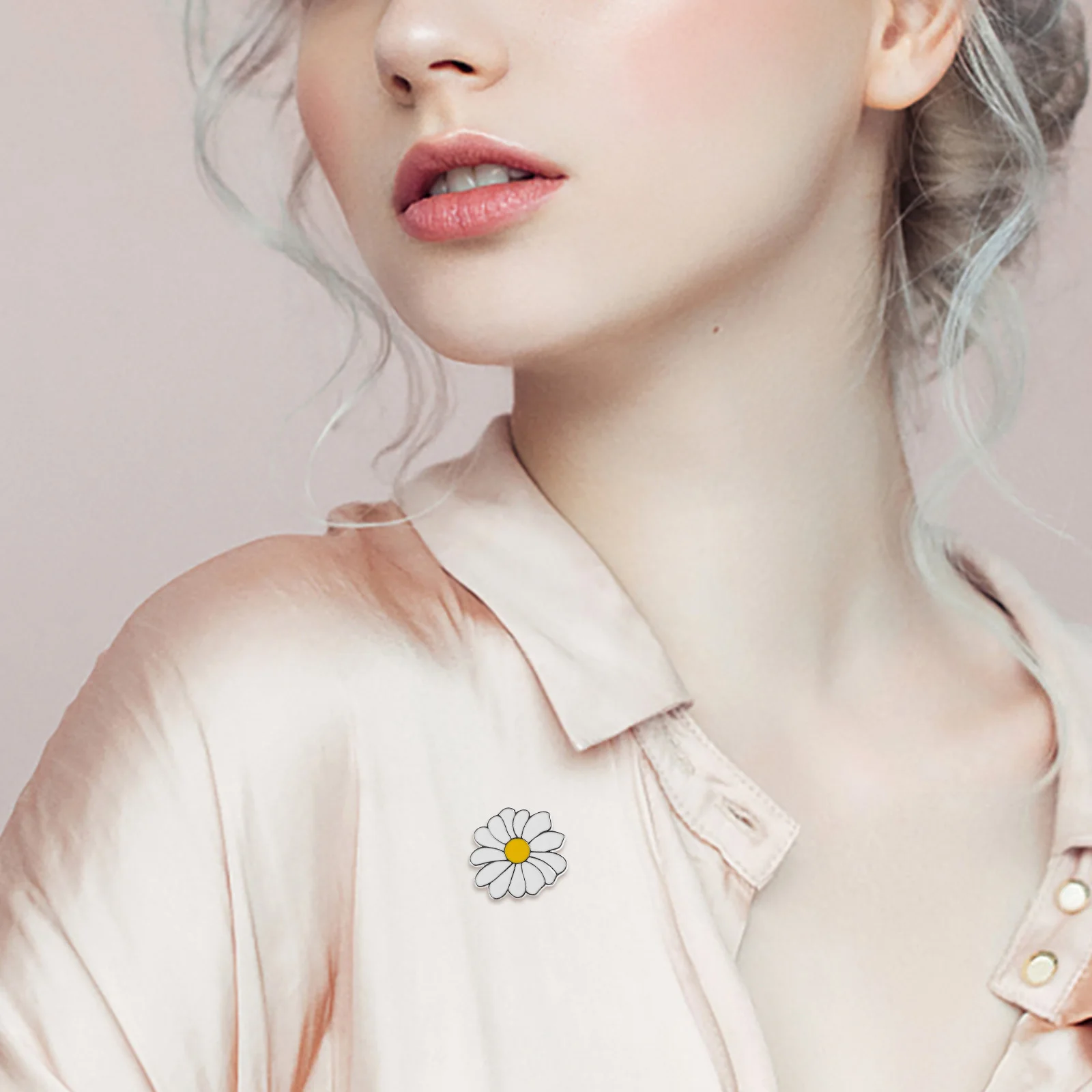 

Daisy Brooch Decorative Pins Artificial Flower Lapel Elegant Jewelry Cartoon Enamel Badges Summer Style Brooch