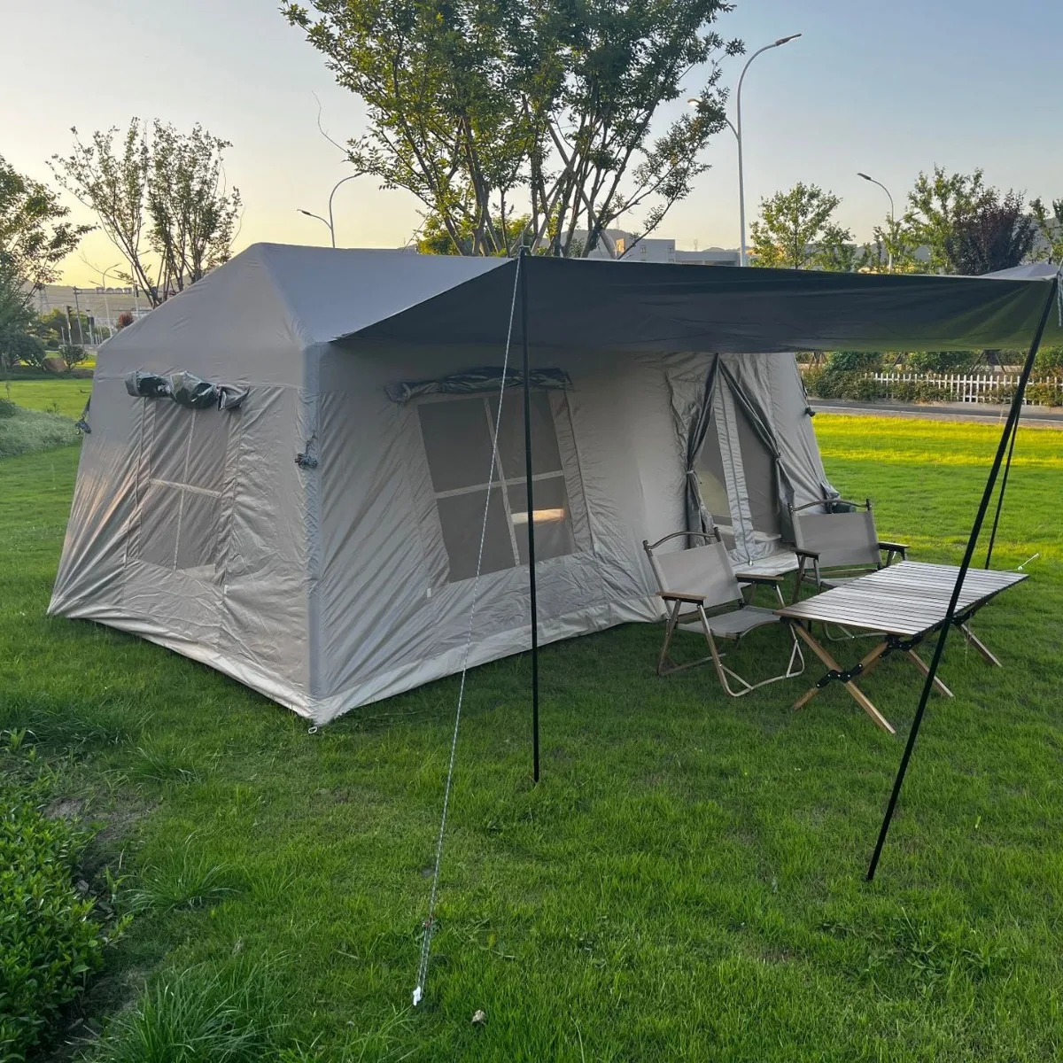 Portable Four-Season Inflatable Tent with Quick Open Roof Waterproof UV-Resistant 5-8 Person Outdoor Camping Building-Free Tent