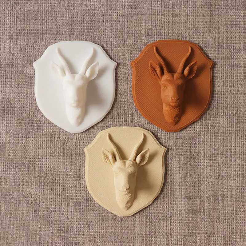 

Miniature Antelope HeadWall Plaque,Dollhouse Retro Hunting Wall Ornament,DIY Micro SceneChristmas HomeDecoration Craft Accessory