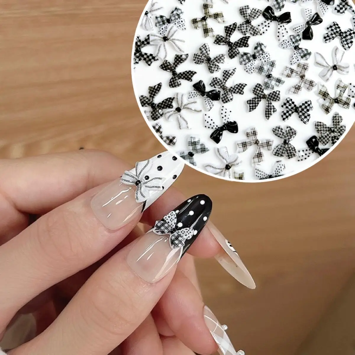 Breloques pour ongles en résine noir et blanc, mélange aléatoire, en vrac, multi-styles, motif damier, nœud, décoration pour Nail Art, artisanat de bricolage