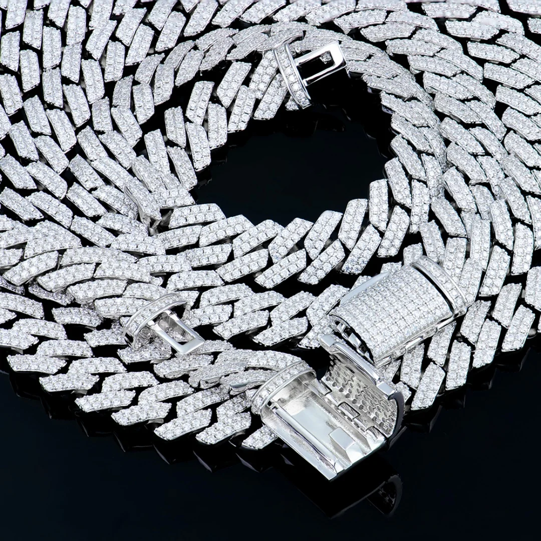 Width 10mm New Silver Plated Hip Hop Cuban Chain Men Style 925 Sterling Silver Iced Moissanite Clasp GRA Certified Necklace..