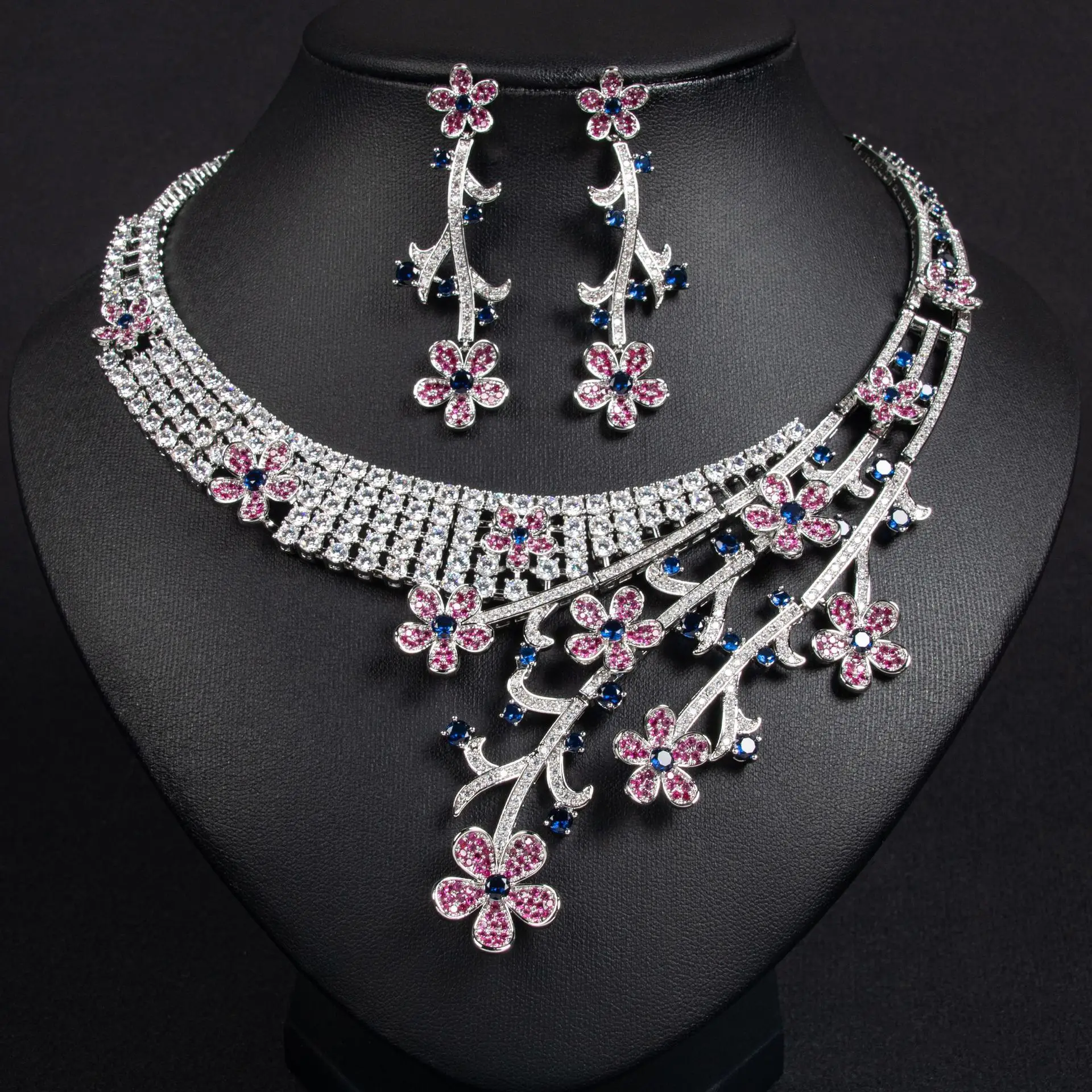 2PCS Zircon Women's Necklace Deluxe Earrings Set Accessories Dubai Bridal Wedding Dance Party Jewelry Gift