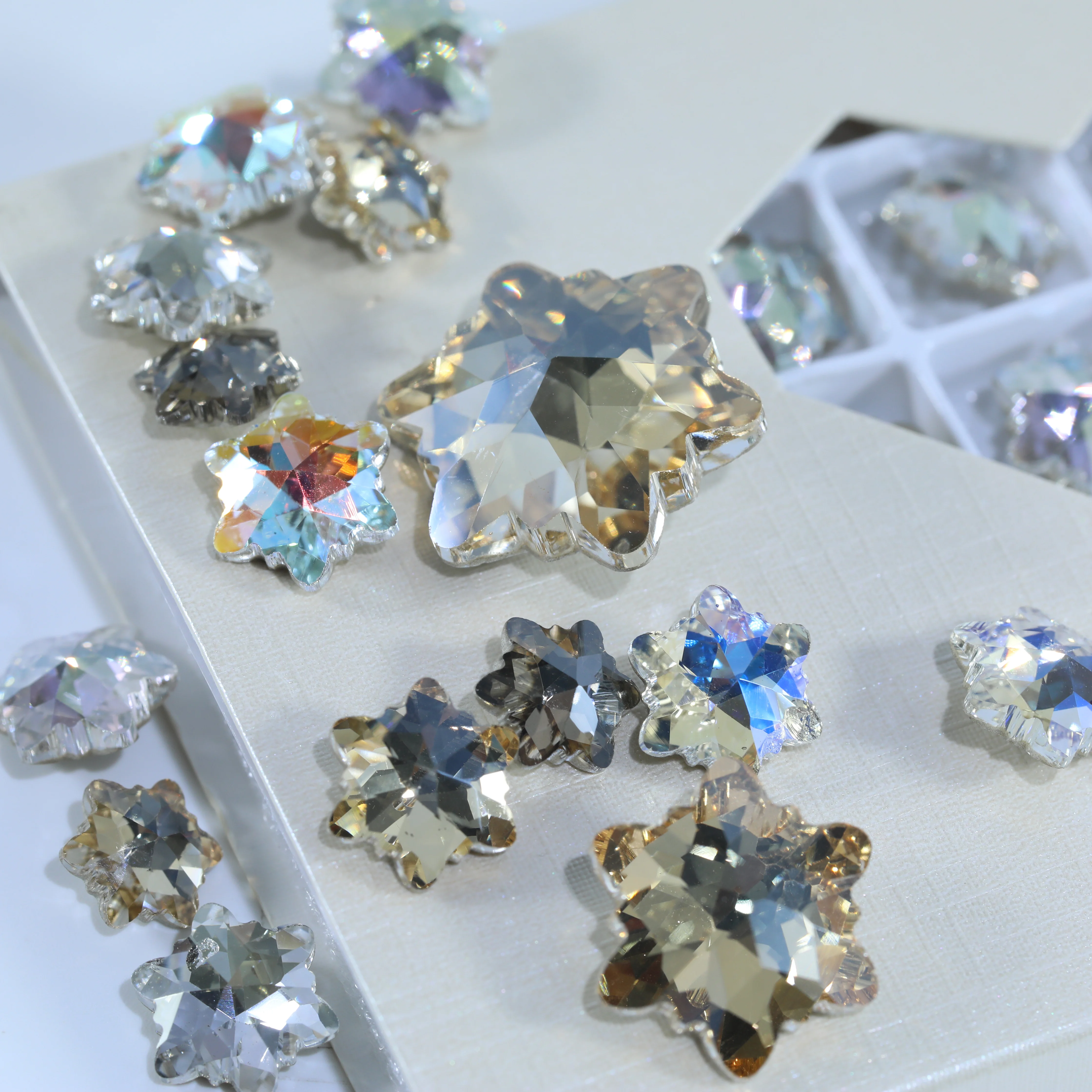 Edelweiss Fancy Stone Glänzende Kristalle Weihnachtskollektion Strasssteine DIY Bastelzubehör Haarschmuck Nagelkunst Taschenzubehör – Detail 6