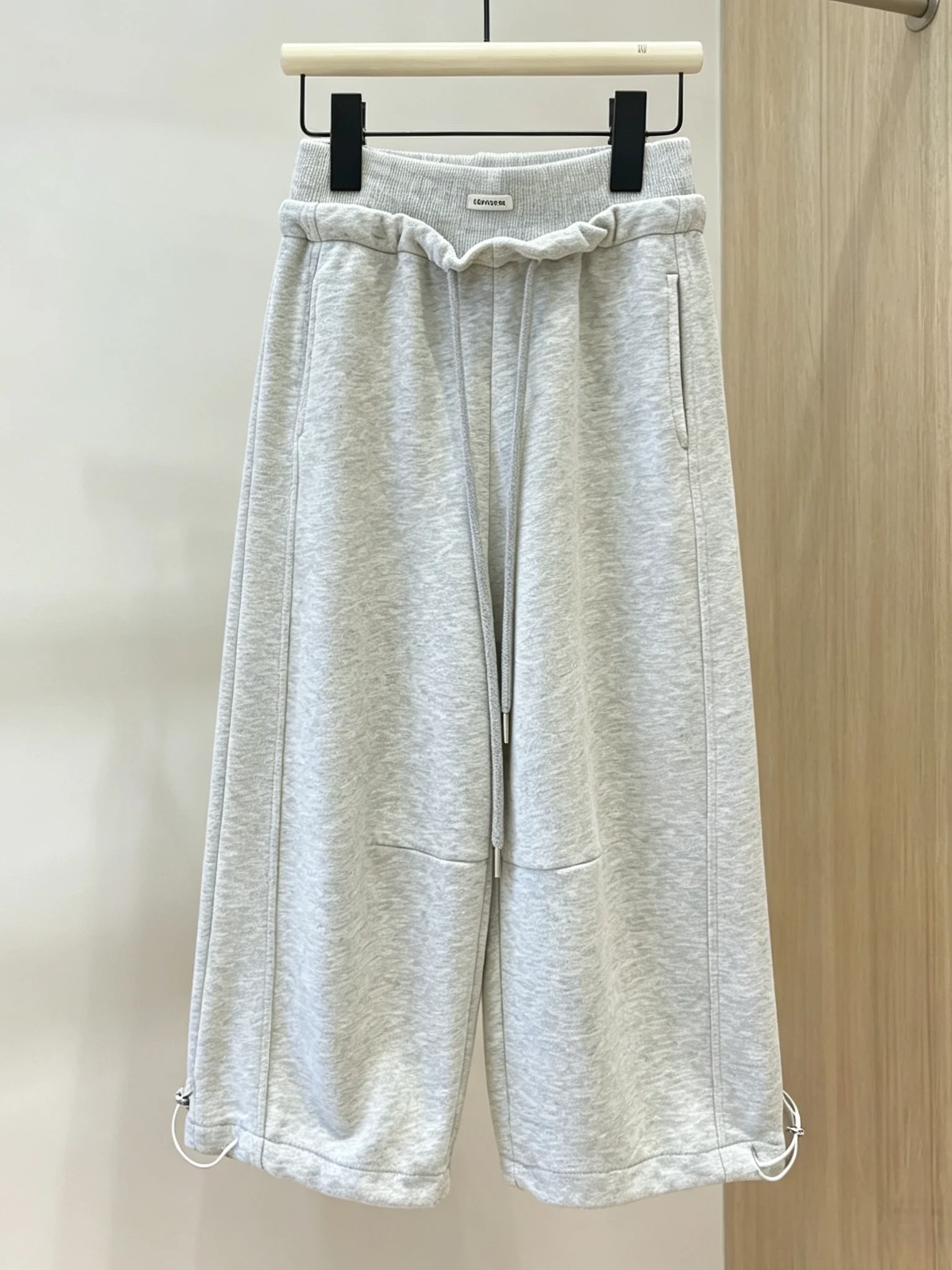 pantalones-deportivos-anchos-color-gris-con-cordon-y-cintura-con-flores-de-la-marca-ler-kids-ropa-infantil-pantalones-largos-casuales-para-ninas