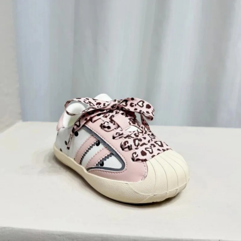 Children's shoes 2026 Autumn New Girls' Playful lace Polka dot Board shoes Shell toe toe Anti kick Casual Student Sports shoes