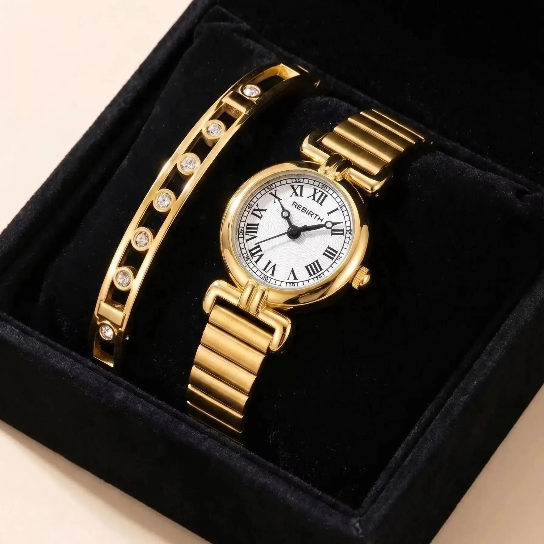 2-Piece Set of Women's Watch and Bracelet Set, Casual, Simple, Fashionable, Versatile Gold Set Watch