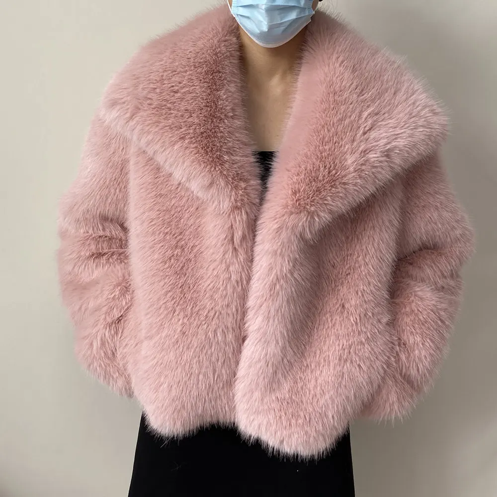 Women's Plus Size Winter Fur Coat Fox Large Lapel Loose Short Top Elegant Warmth for Cold Weather