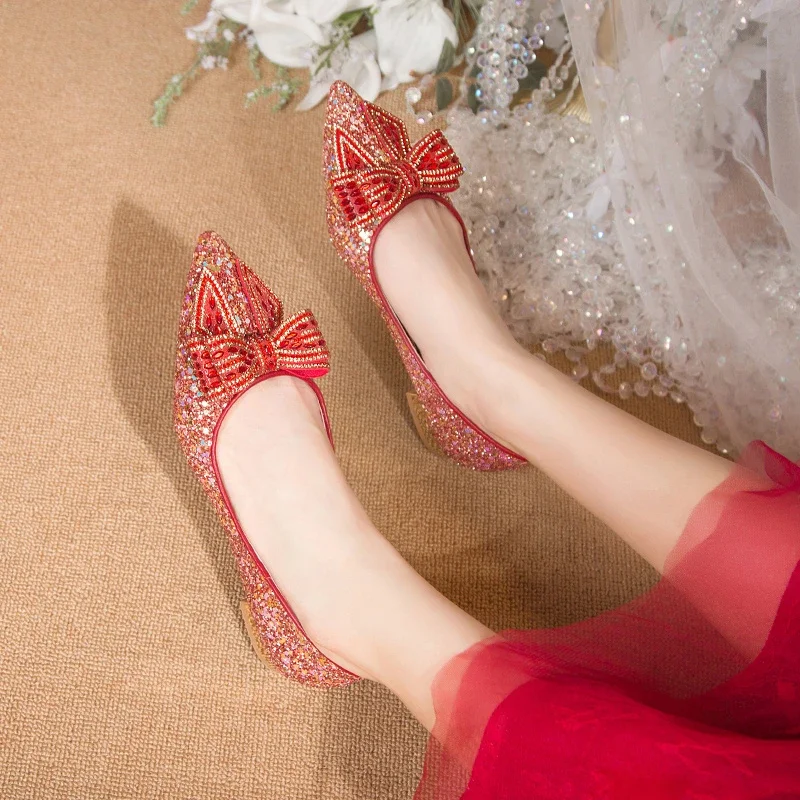 Shiny Sequin Low Heels Wedding Shoes Women 2023 New Red Crystal Bowtie Bridal Shoes Woman Pointed Toe Thick Heeled Party Shoes