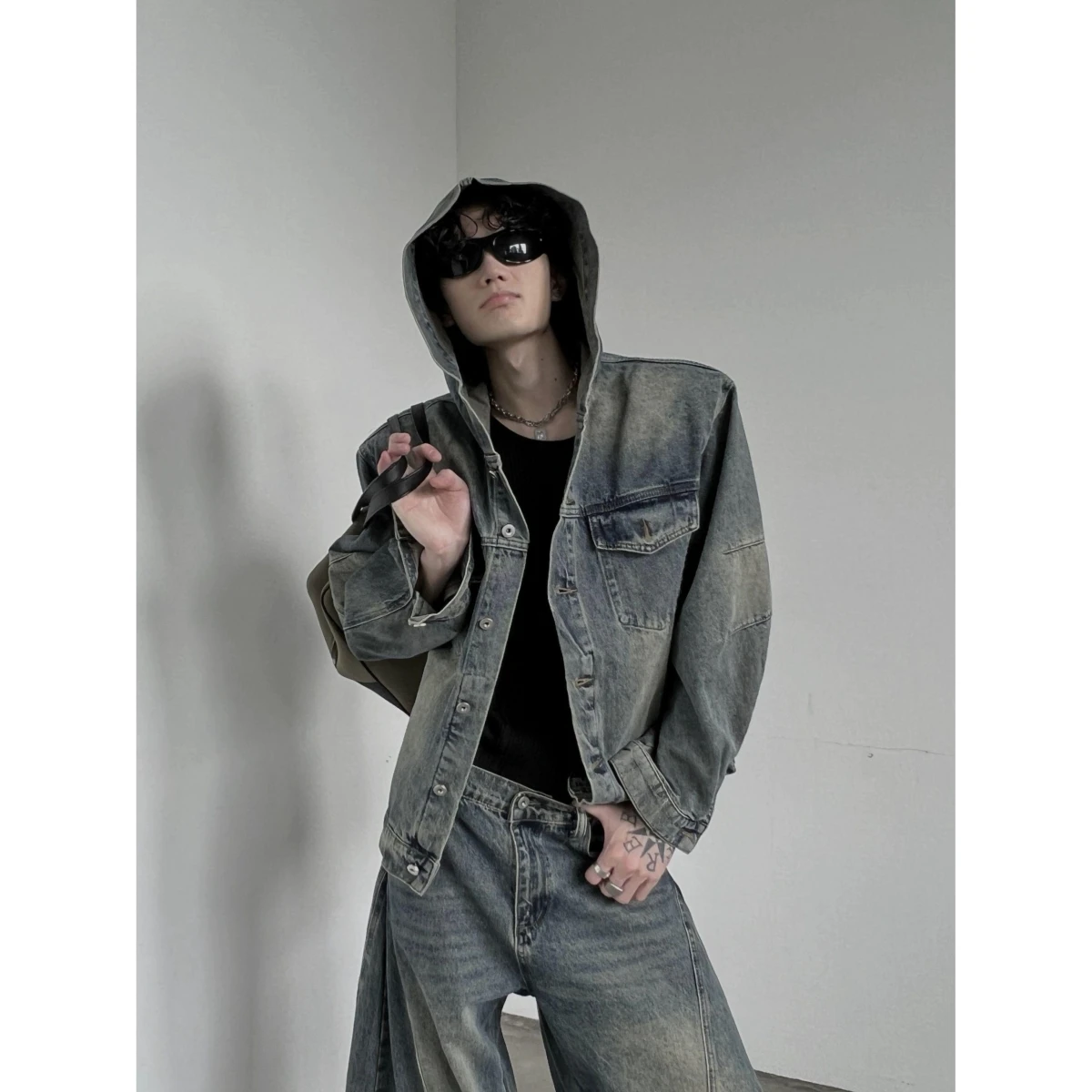 

Мужская джинсовая куртка в стиле ретро, свободного кроя, с воротником, в рабочем стиле, весна-осень, из полиэфирного волокна, с длинными рукавами, из джинсовой ткани