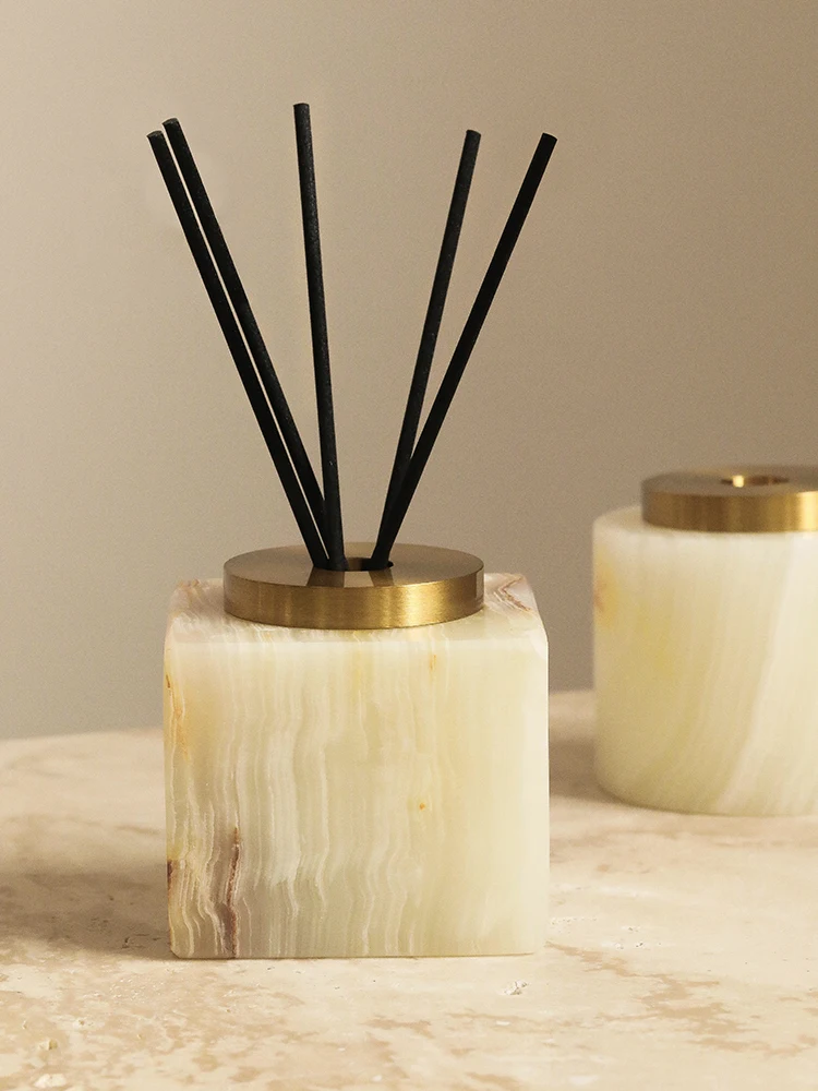 

Simple ins Nordic natural marble diffuser bottle home hotel bathroom creative diffuser to send diffuser stick