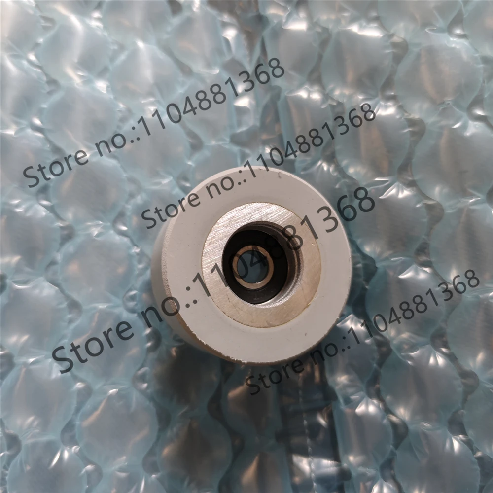 4pcs Fully automatic edge banding machine with conveyor roller 48 * 25 * Φ 8 flat surface