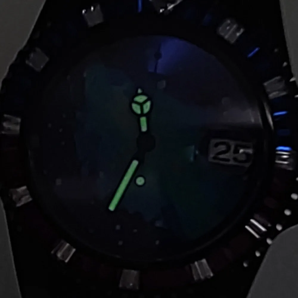 NH35 Men's 40mm black Pvd case NH35A Automatic movement unmarked luminous sapphire glass swimming deep water rubber strap
