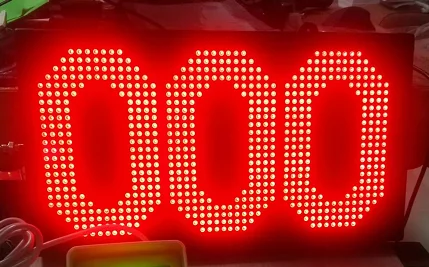 Contatore della scheda di produzione del display di conteggio dello spazio di parcheggio vuoto dello schermo grande evidenziato a 3 cifre