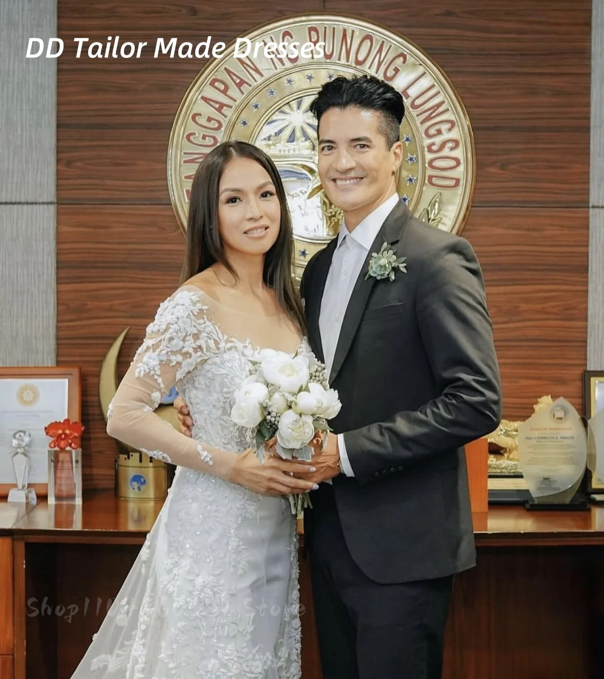 Combinaison de mariage élégante ivoire avec jupe détachable, avec des Appliques en dentelle, manches longues, style Boho, robe de mariée de plage, personnalisée