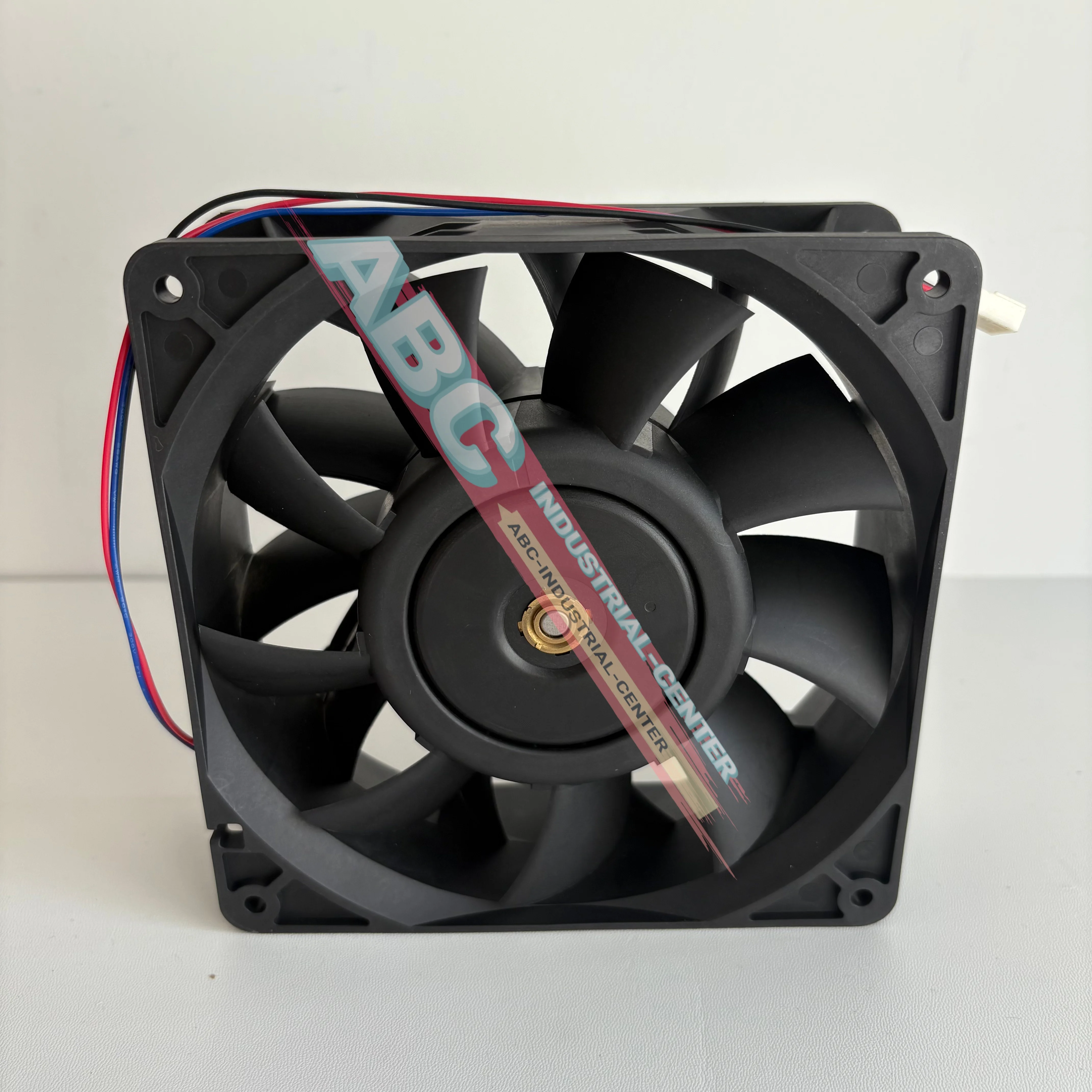 

Совершенно новый вентилятор охлаждения FFB1424SHG DC24V 2.30A 140*140*50 мм, 4-контактный.