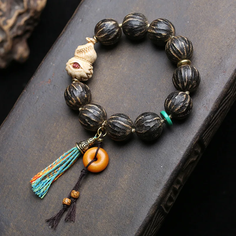 Nha Trang wormhole aged agalwood bracelet single loop reflux bone safety buckle antler root knot gourd accessory